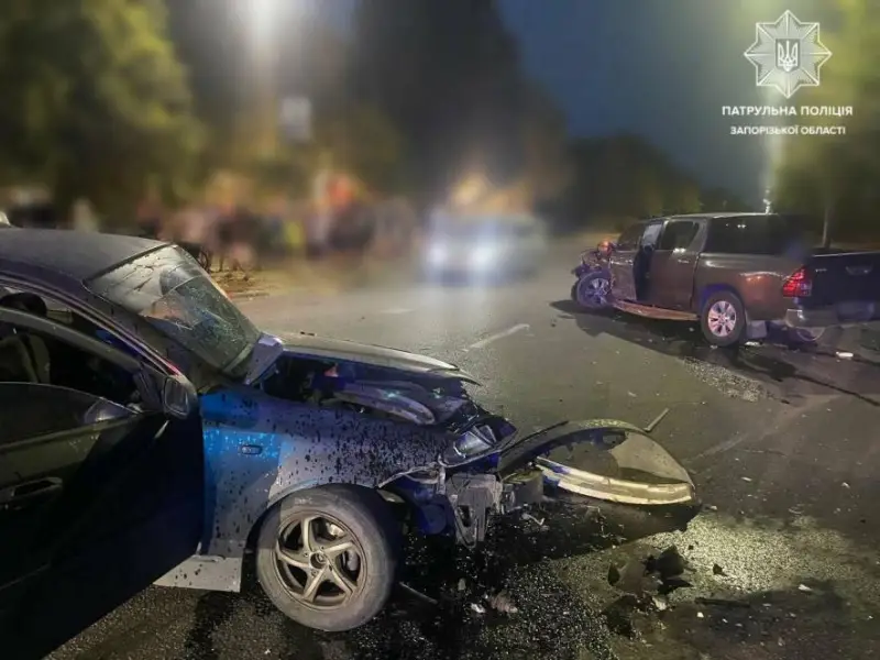 У Запоріжжі через аварію перекрили рух на частині вулиці Чарівної